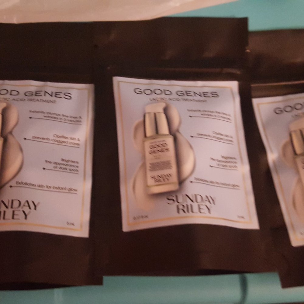 NEW - (3) deluxe sample size tubes of Sunday Riley Good Genes  Lactic Acid Treat